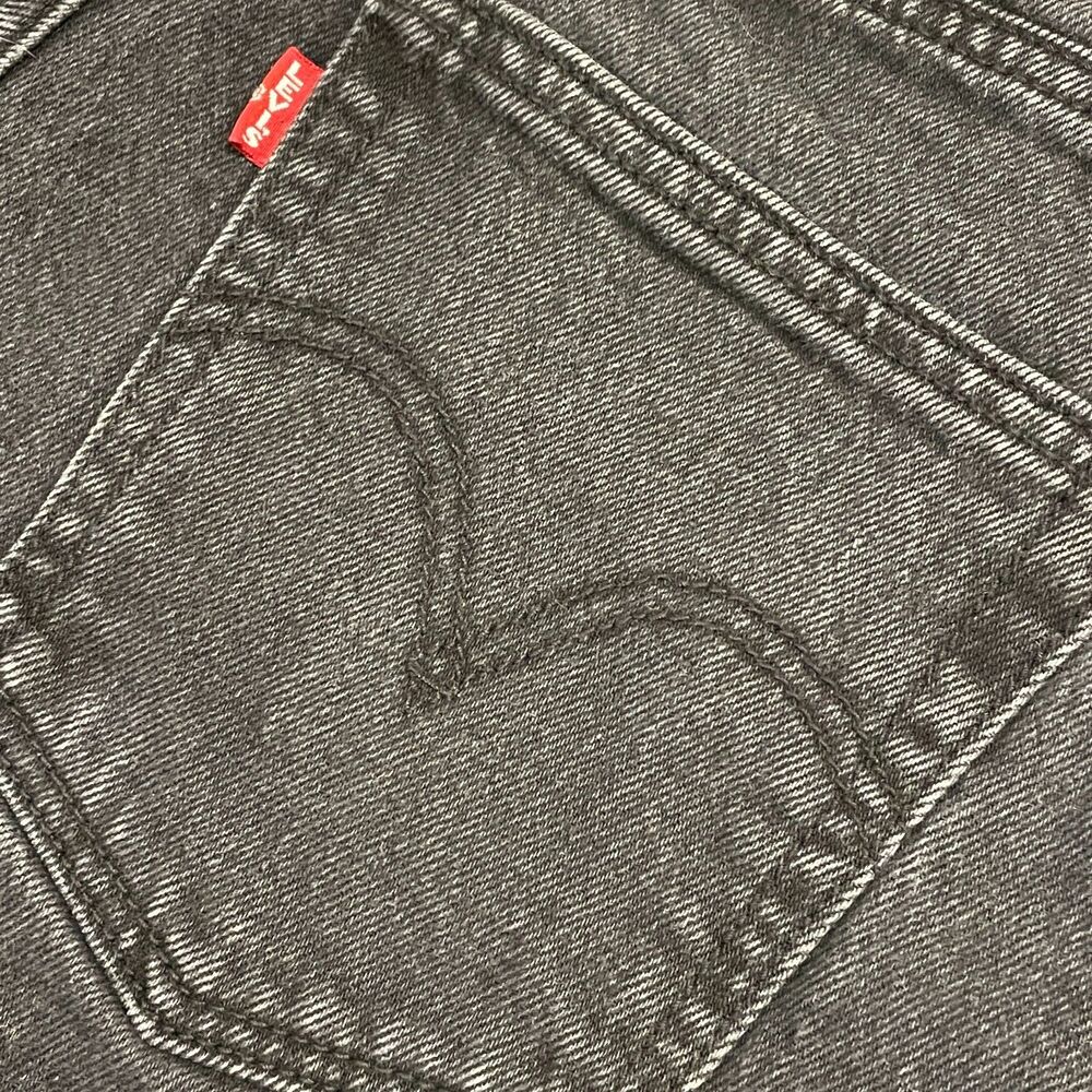 ~ LEVI'S 26 Ribcage Shorts Boho Cut Offs Button Fly Denim Black/Gray Fray Rolled - Picture 3 of 14